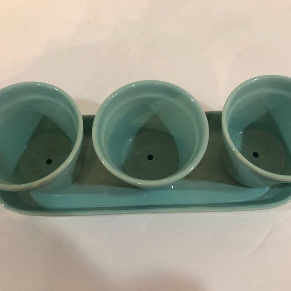 Set of Three lovely light turquoise Ceramic Planter Pots with Tray - Picture 3 of 6